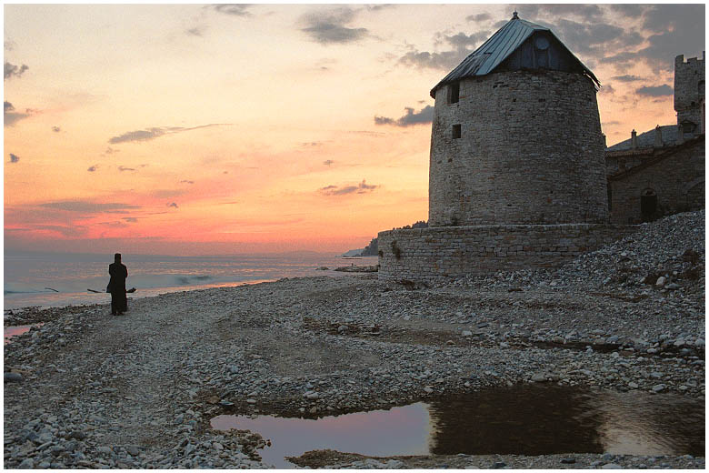 Zograf Arsana | shore, sea, dusk, people, monastery