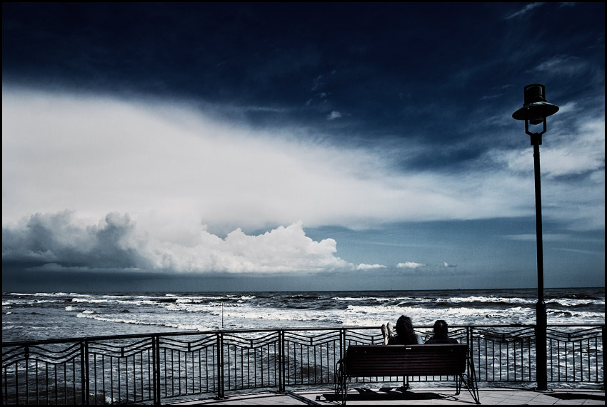 A wharf | waves, sea, bench, wharf, people