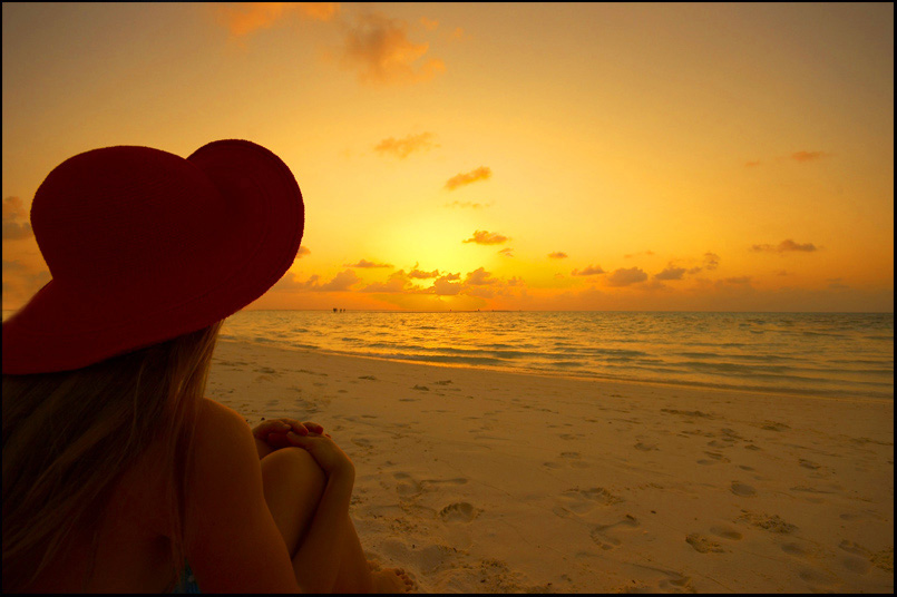 and once again about dusk... | sea, beach, sand, people, dusk