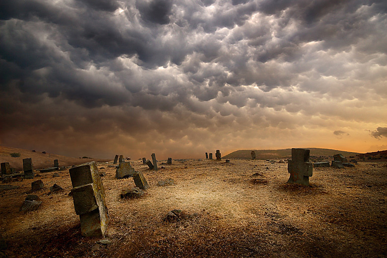 Cemetery | cemetery, wasteland, hdr, clouds