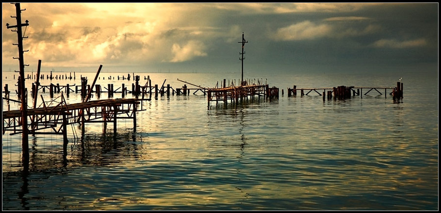 Tired sea | infinity, pier, sea