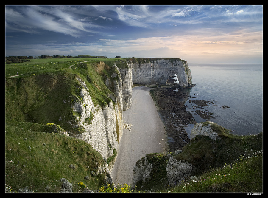 The northern coast of Normandie | field, sea, shore, panorama, rock