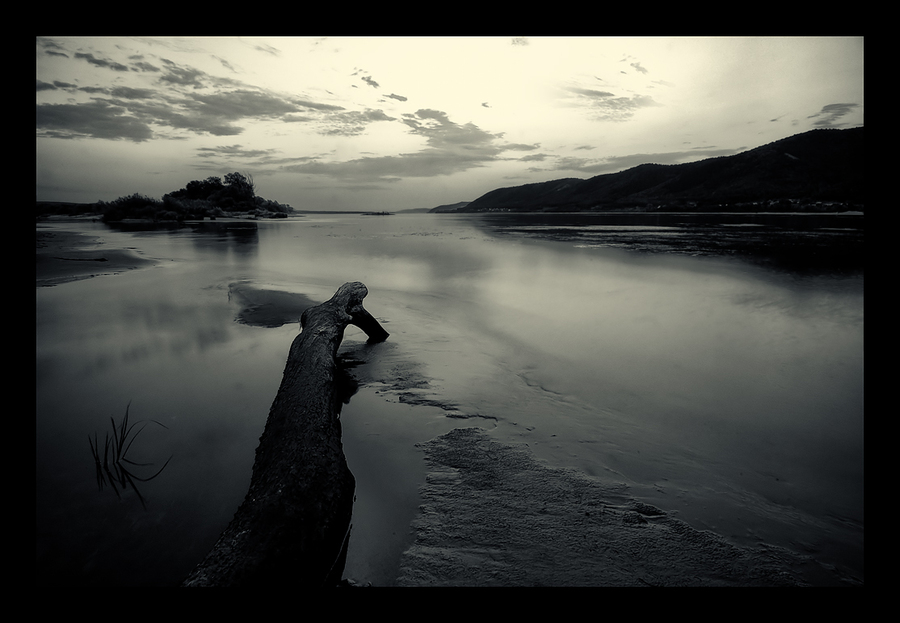 Quiet Volga | black and white, mist, shore, river, lake, clouds