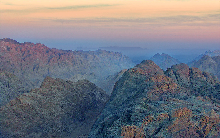 Dead rocks | mountains, panorama, rocks, mist, morning