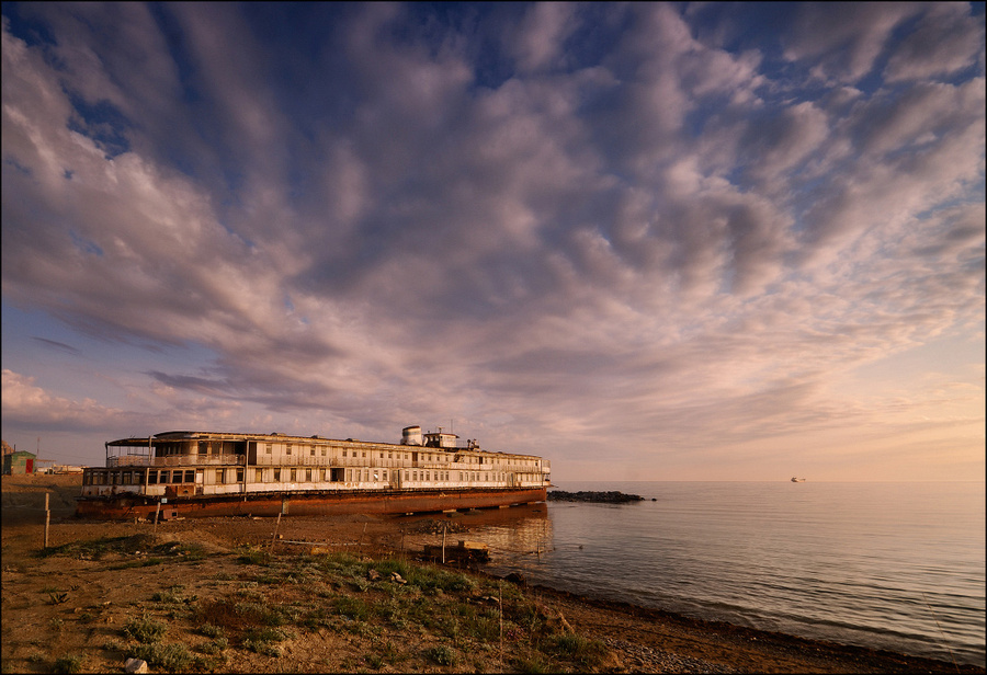 Captive of the land | ship, sea