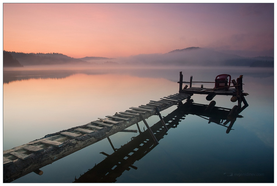 Fishermen not allowed here | mist, lake, dock, dawn