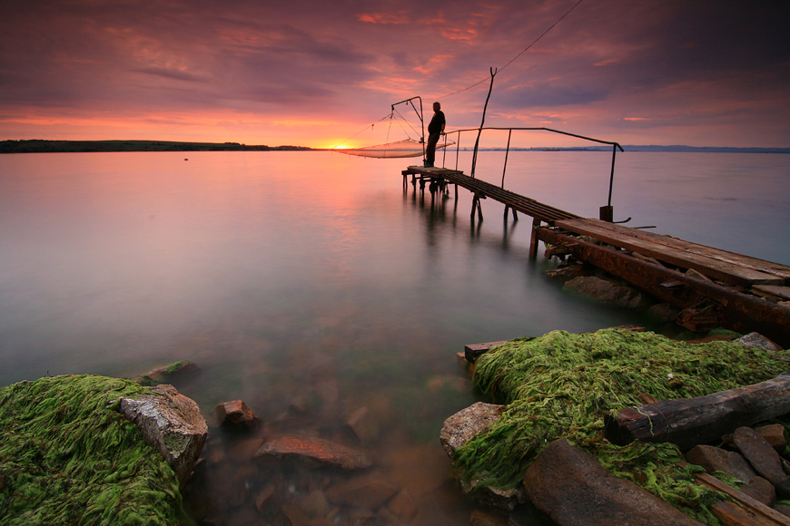 Fisherman | sunset, mist, sea, people