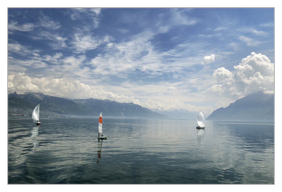 Walking the Geneva lake | lake, boat