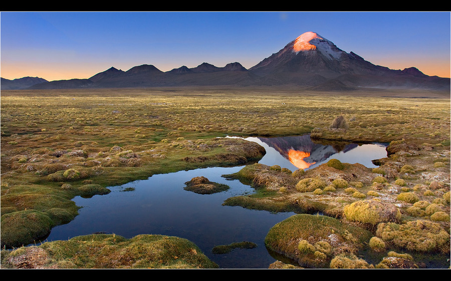 The fiery eye of the volcano | mountains, reflection, panorama