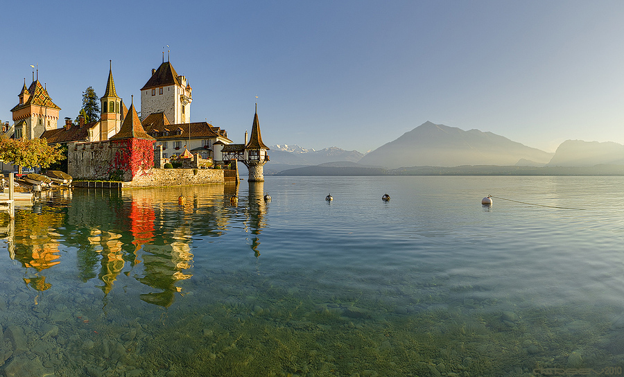 Oberhofen Castle | water, mountains, Switzerland, castle 