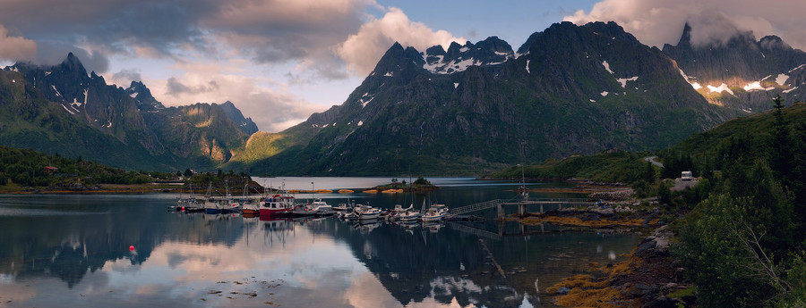 Norwegian fjord | shore, skyline , mountains, haze