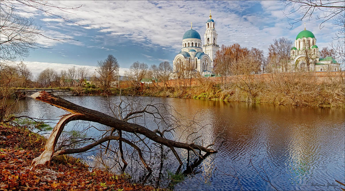 Monastery, Kaluga | Kaluga, monastery, autumn, lake, rampike, water, sky    , day, sunny , trees