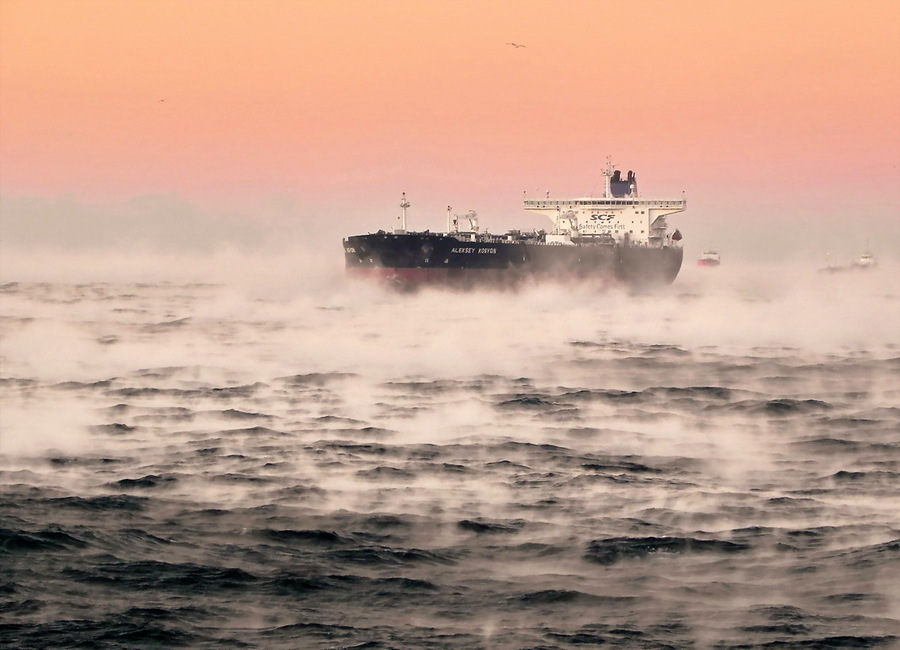 Ships fight nature | nature, ship, ocean, skyline