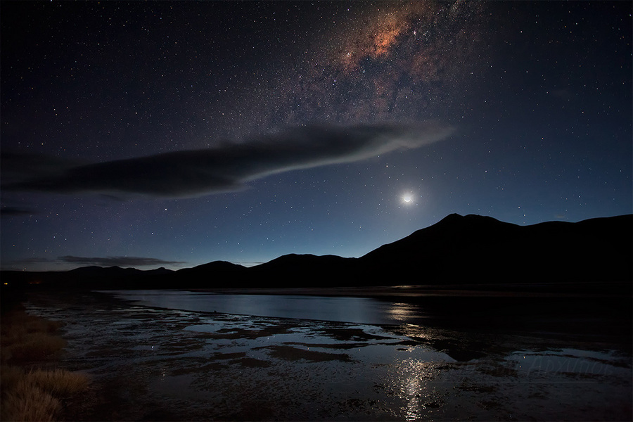 Set the new moon on the Red Lake | water, mountains, moon, night, stars, South America