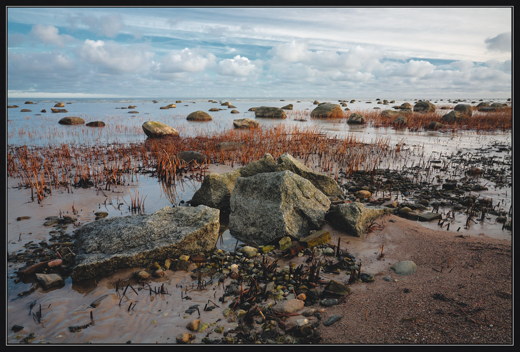 Stones on the beach | strone, beach, autumn, clouds