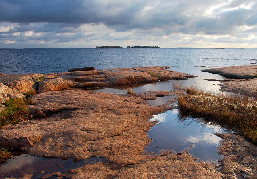 Island in the lake | lake, island, shore, water