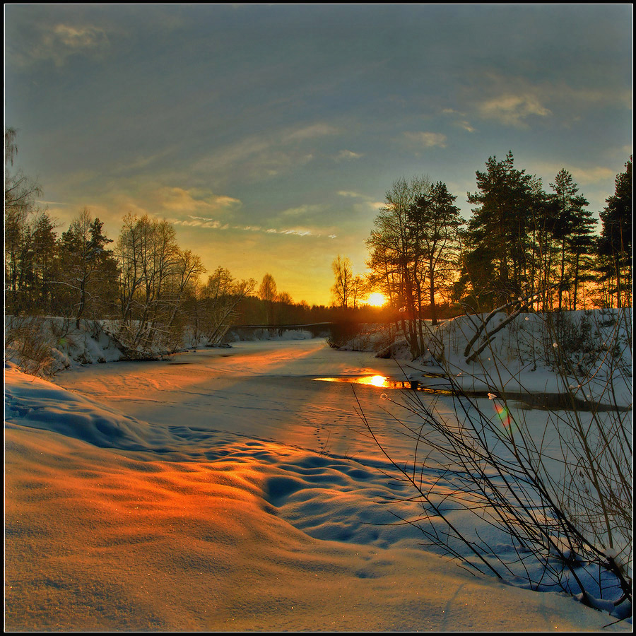 Frosty dusk | frost, duck, sunbeam, clear sky