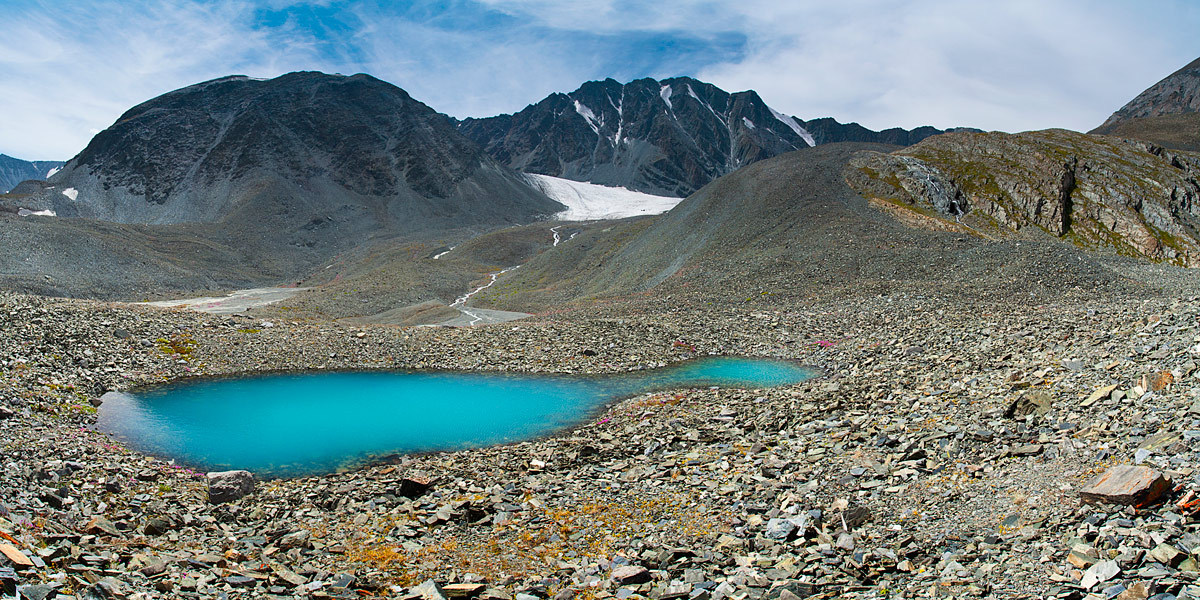 Mysterious puddle | mountain, hill, puddle, rocks