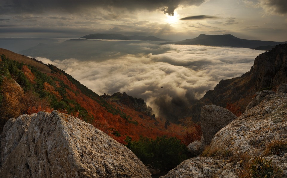 the Crimea, sunset | louds, sunset, mountain, sun, red, shine, Crimea, green, south, bird