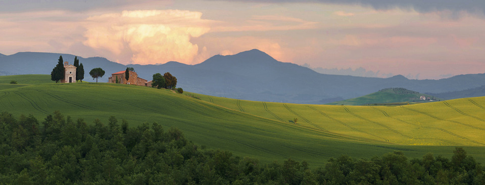 Hills of Toscana, Italy | landscape, nature, Italy, hills, Toscana, green, grass, sky, clouds, houses